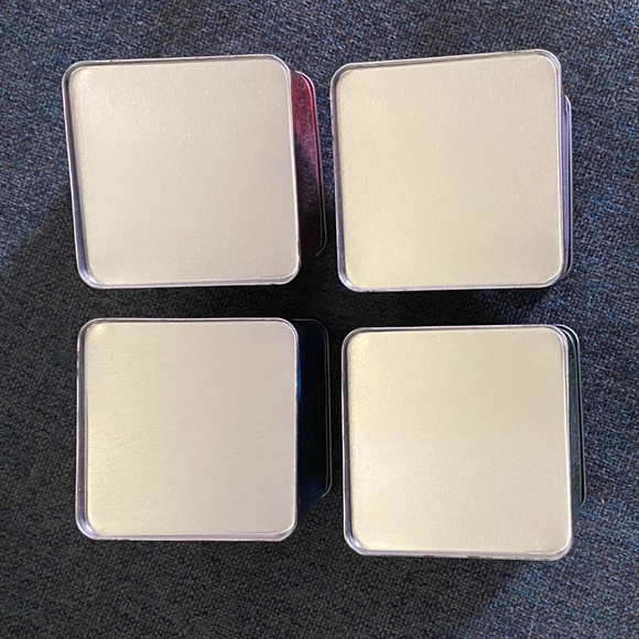 Fun!🎄 Swiss Miss ❄️ Hot Cocoa Christmas Tins ⭐️ Empty ⭐️ Lot of 4 Collectibles - Picture 9 of 13